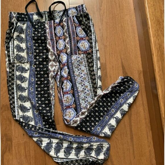 Women's XL Rewash Casual Jogging Pants Soft Loud Print NWT - Picture 1 of 7